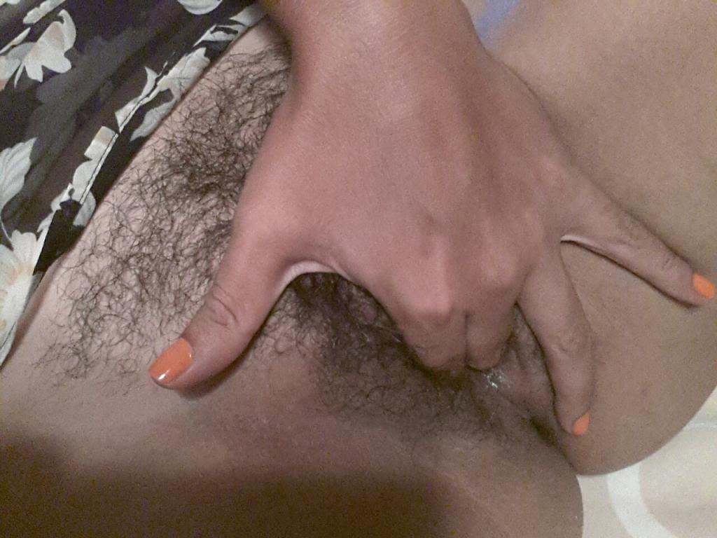 Latina Hairy Wet Pussy Pics And Galleries